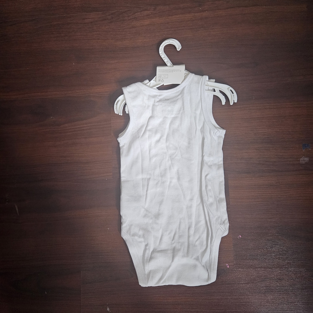 Baby Toddler bundle 5 pices size 18 months -2T onesies and vest - Picture 7 of 7